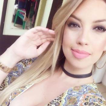 Estudiante intercambio, pido ayuda económica, preciosa rubia., Alicante