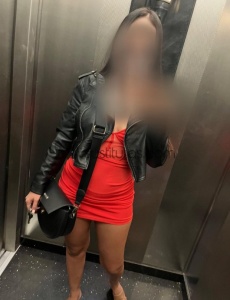 Hola mi cariño, soy una fantástica chica brasileña dispuesta a brindarte los mejores masajes