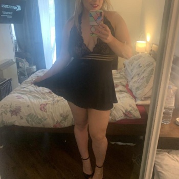 Rubia latina con hermoso cuerpo, Elche