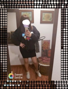 Morena con ganas de pasarlo muy bien y disfrutar a tope