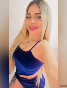 Guapa elegante y delgada