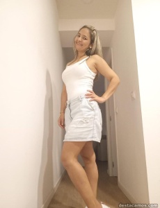 Daniela masajista colombiana