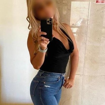 Mia risueña y simpática recien llegada a la ciudad, Benidorm
