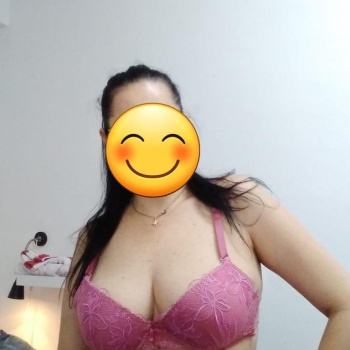 Latina morena cariñosa, Alicante
