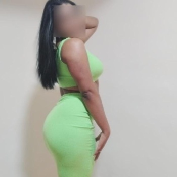 Carla novedad en alicante masajes relajantes recibo sola guapa discreta y cariñosa piso privado céntrico y discreto, Alicante