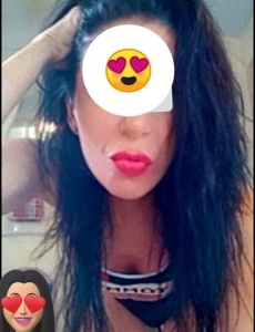María flirtatious spanish masseuse in villa moraira