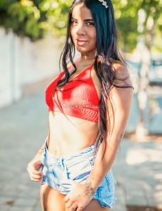 Megan morenita colombiana