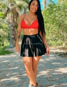 Valeria jovencita muy guapa