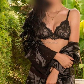 Rocio guapa colombiana, Elche