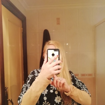 Española, 46 años en crevillente, Crevillente