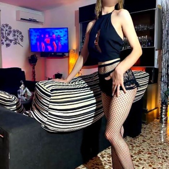 Españolas en villa marta, Alicante