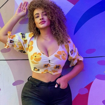 Perla, masajista colombiana, Elche