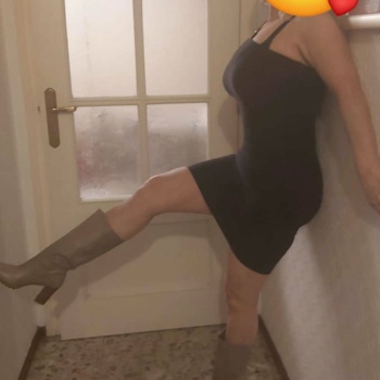 Lucy, brasileña madurita, Alicante
