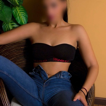 Bea, masajista universitaria, Alicante