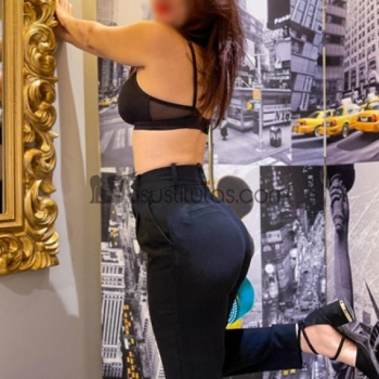 Me llamo valeria, una colombiana blanquita de piel con unas curvas muy sinuosas, Orihuela