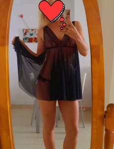 Una rubia simpática y agradable denia