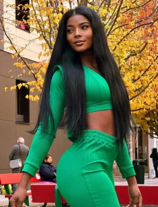Sofia, morena guapa de piel canela