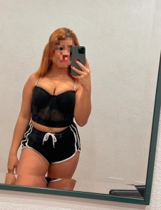Linda y espléndida jovencita