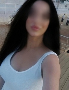 Mariam, masajista española