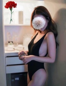 Con chicas asiaticas guapas jovenes alegres y divertidas mucho