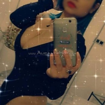 Valeria atenta y divertida, Alicante