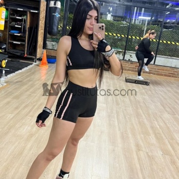 Soy kataleya, nueva en la ciudad, una joven hermosa con cara angelical y mirada profunda, Alicante