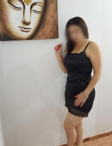 Silvia muy cariñosa en albatera