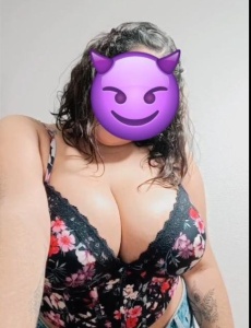 Brasileira morena 22 años