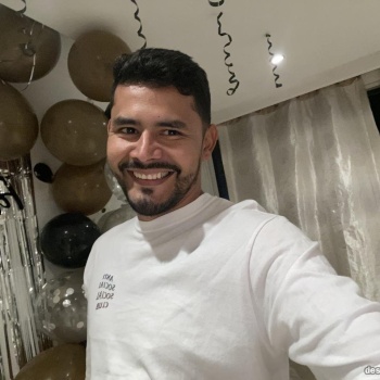 Ven y sal de tu rutina. Tengo un delicioso masaje para ti., Alicante