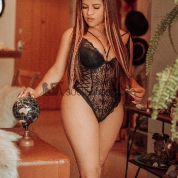 Hola soy daniela, una joven colombiana, soy masajista de profesión y acompañante para que tengas un rato muy agradable, Alicante