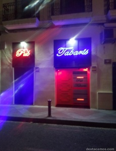 Pub tabaris chicas compania buscamos para compartir
