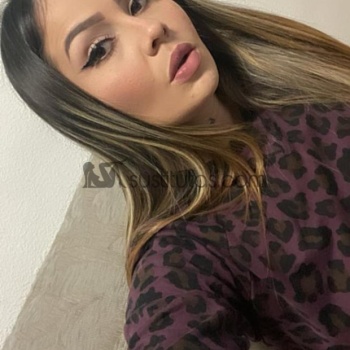 Soy nerea, una mujer tremendamente curiosa, simpática y extrovertida con muchísimas ganas de vivir la vida, Elche