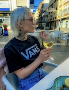 Laura espaÑola tatuada!! Extrovertida