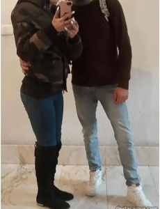 Pareja para videollamadas y venta de fotos y videos