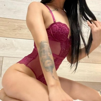 Emily latina exquisita con un trato de lujo ven a conocerme, Alicante