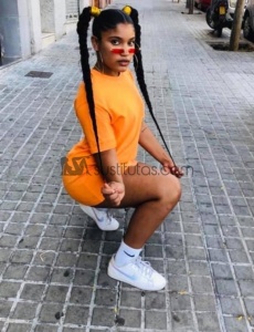 Nikol, hermosa jovencita de 20 años dominicana, soy nueva en la ciudad y me encanta hacer nuevas amistades