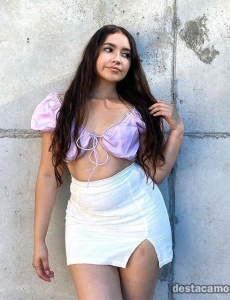 Natalia.. Alta guapa y divertida!!