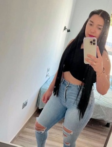Emily, colombiana vip nueva en alicante
