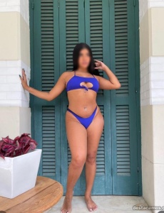 Adriana morena en el centro