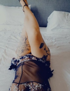 Hola Soy una persona cálida, sexy y paciente.