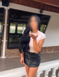 Jovencita en el centro desde 30€