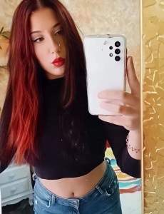 Lidia, española de 20 años, acompañante