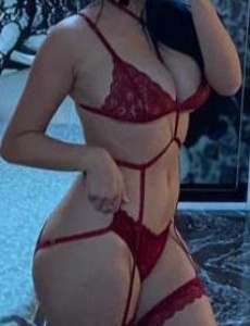 Chica angelical y cuerpo hermoso