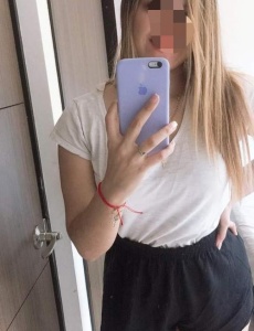 Novedad en alicante jovencita rubia guapa ofrece masajes