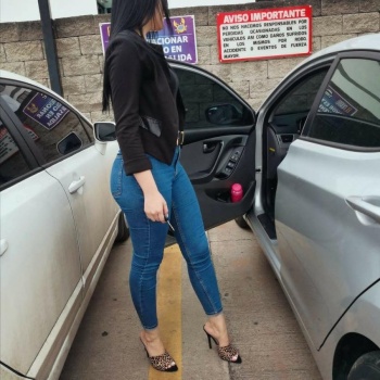 Colombiana de buenas curvas disponible 24h, Villena