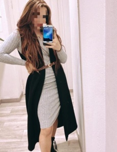Paola, hermosa colombiana muy curiosa