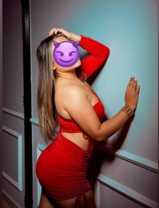 Deyna colombiana - benidorm pocos días