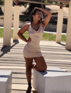 Sara colombiana 23 años muy hermosa
