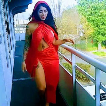 Daniela, colombiana recién llegada, Alicante