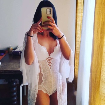 Lorena: conecta alma, cuerpo y emociones, Alicante